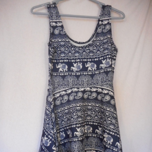 Blue white Elephant Indian Print sleeveless dress - Picture 6 of 6